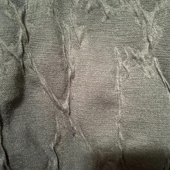 Shirt - Picture 2 of 2